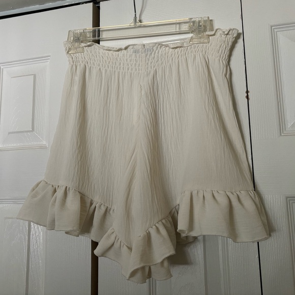 NEW Paper Moon Flowy Shorts - Picture 1 of 8
